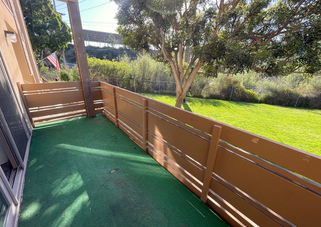 Building Photo - 4082 Valeta St