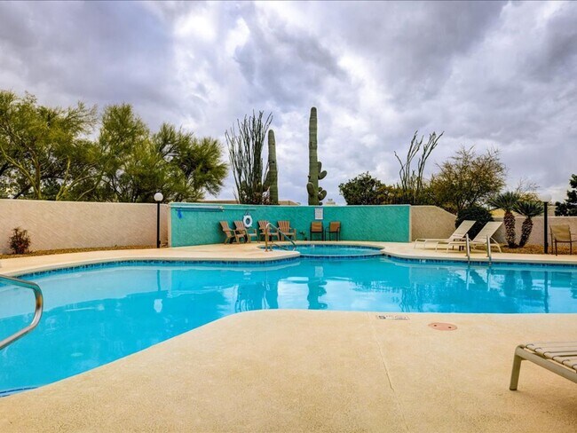 Building Photo - 2 Bedroom 2 Bathroom