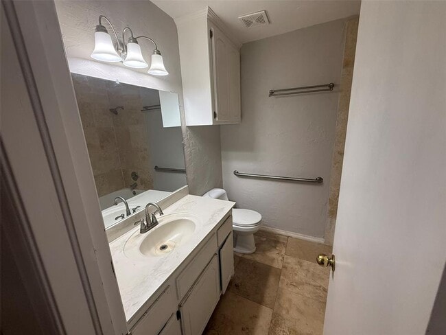 Building Photo - 8521 NW 121st St