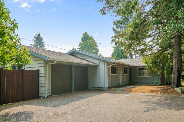 Primary Photo - 3 bedroom in Seattle WA 98133
