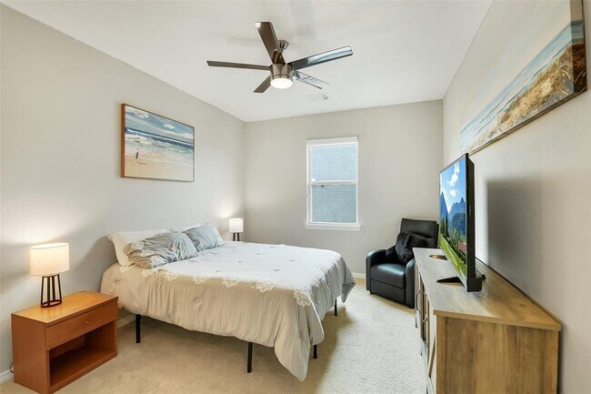 Building Photo - 28218 Enchanted Shores Ln