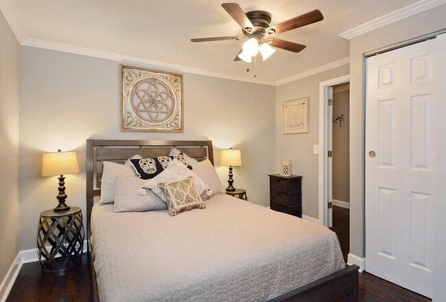 Building Photo - FURNISHED / ALL UTILITIES INCLUDED MONTHLY RENTAL RANCH HOME