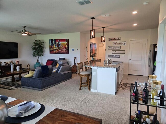 Building Photo - 3337 Perennial Ln