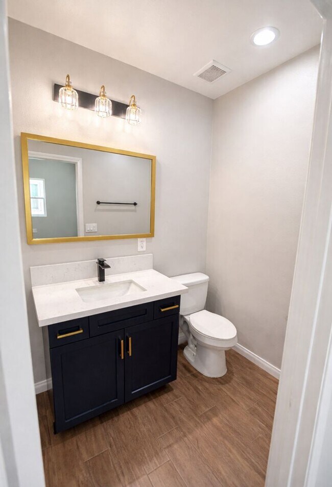 Building Photo - Executive Retreat in Brawley: Spacious 5-Bedroom Home Ideal for Corporate Stays or Refined Family...