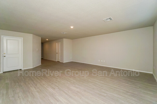 Building Photo - 559 Filibusters Trail