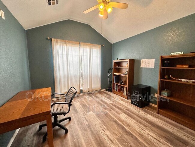 Building Photo - 10716 NW 31st Terrace