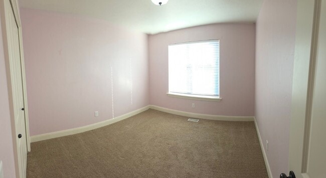 Building Photo - Spacious 4-Bedroom Home in Highly Sought-After Summerfield Community!