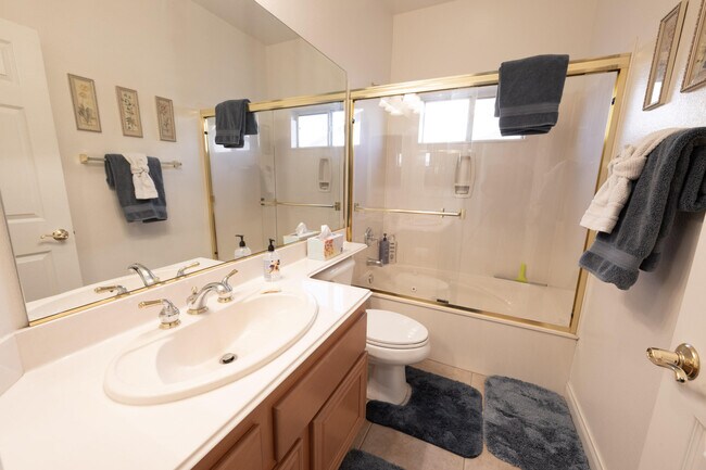 Building Photo - 45138 Banff Springs St