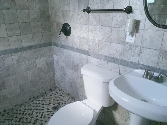 Building Photo - 6041 43rd Ave N