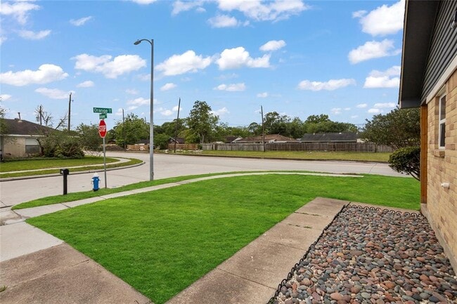 Building Photo - 4640 Orange Cir S