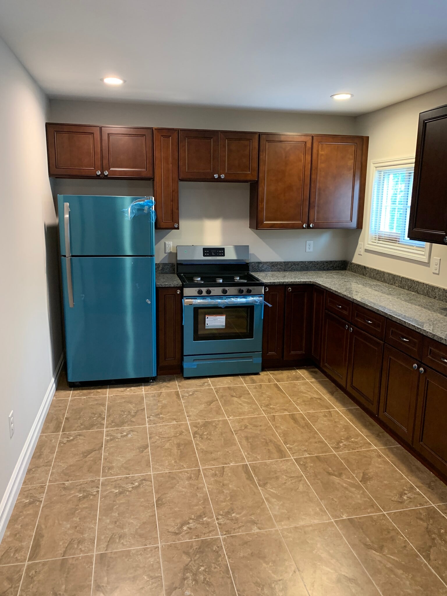 Kitchen - 6012 Whittier