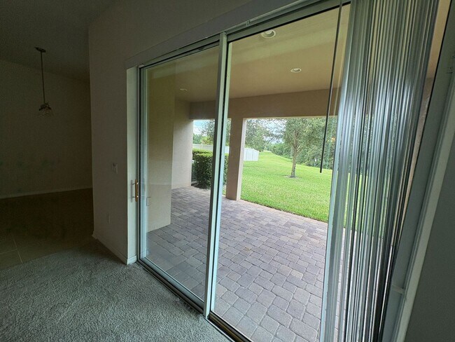 Building Photo - 50% OFF FIRST MONTH RENT* - 5 Bedroom 4 Ba...