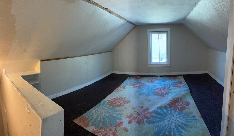 Building Photo - 30 Converse St