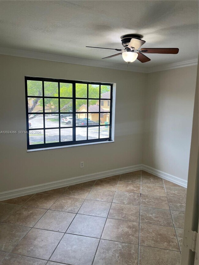 Building Photo - 1126 NE 209th Terrace