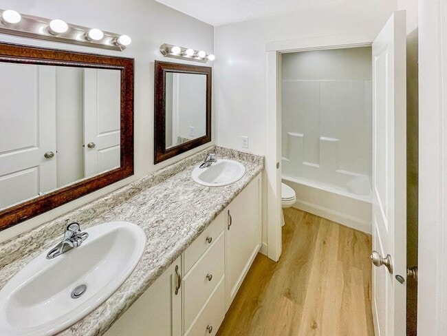 Building Photo - 3298 E Crimson Ridge Dr