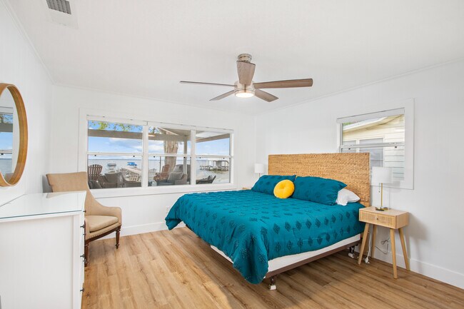 Building Photo - 13920 SE 124th St