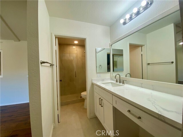 Building Photo - 809 Creekside Dr