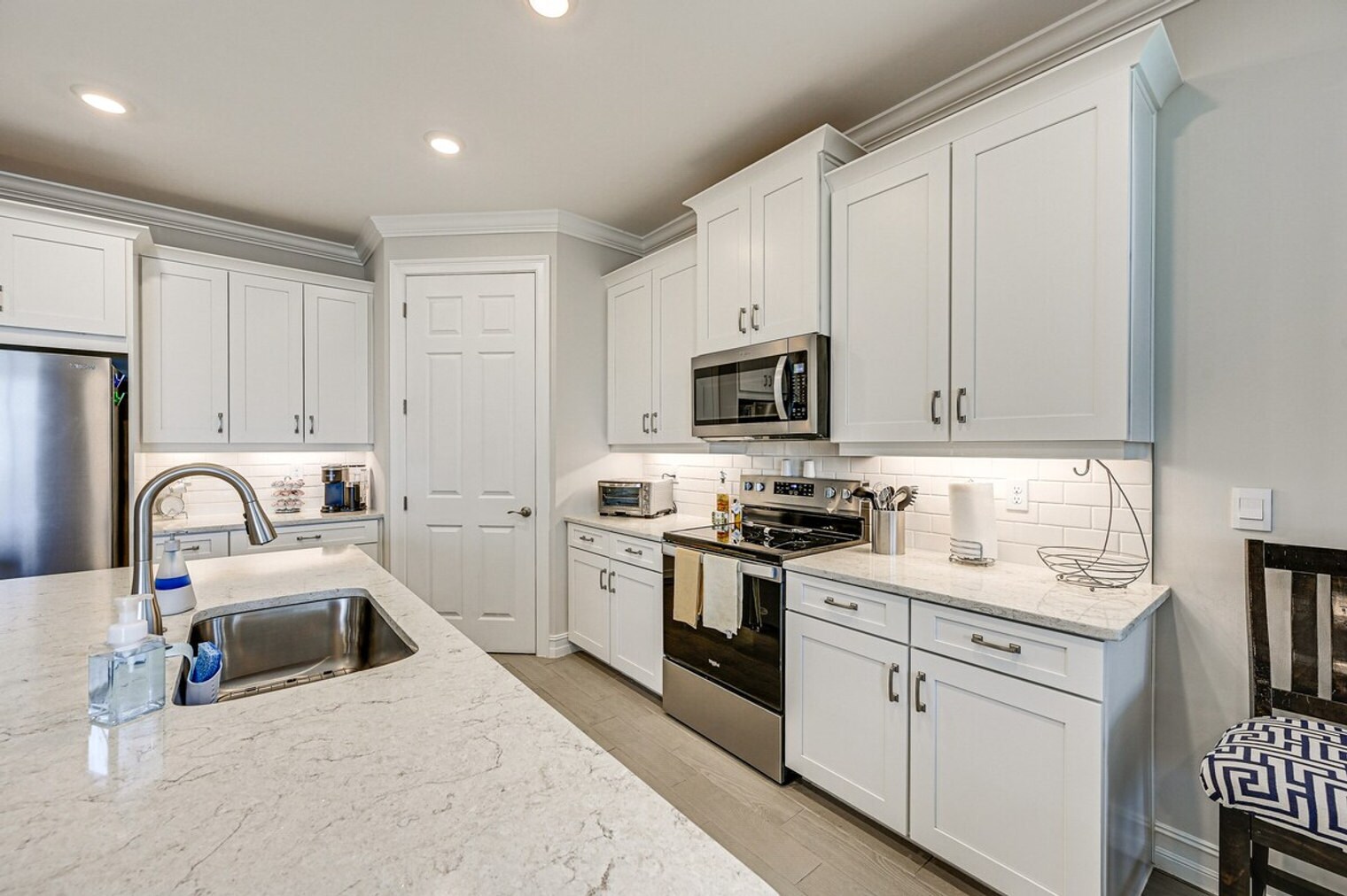 Building Photo - 415 Polihale Wy