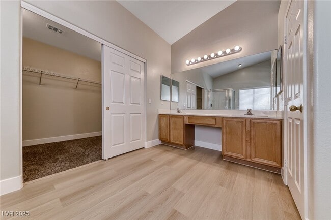 Building Photo - 5567 Cortu Ave