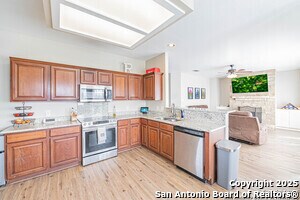 Building Photo - 132 Las Palomas Dr