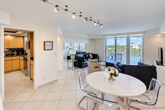 Building Photo - 1 Las Olas Cir
