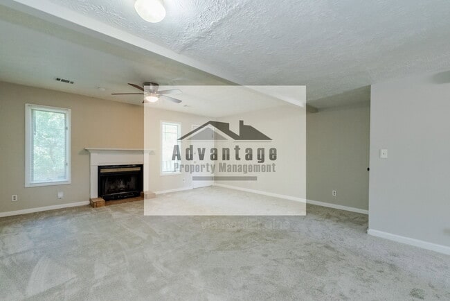 Building Photo - 2782 Country Ct SE
