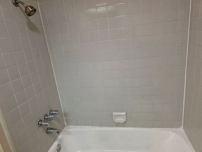 Building Photo - MOVE-IN SPECIAL!! $500.00 DEPOSIT  $500 Prorated rent before July 22nd