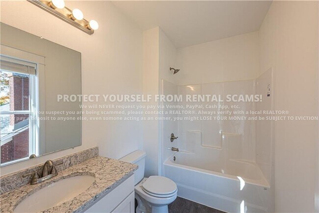 Building Photo - 1336 W Cleveland St