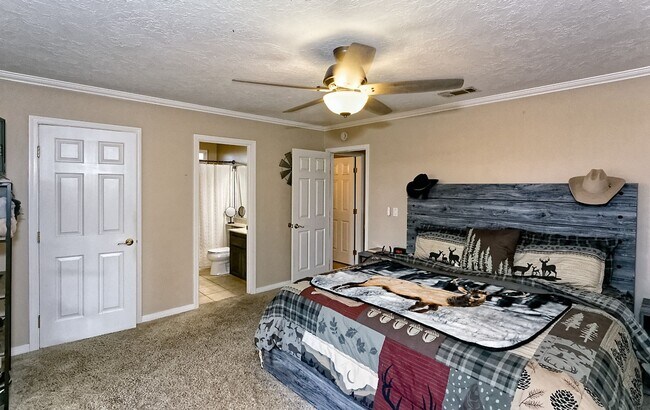 Building Photo - Desirable Apple Valley Single-Story on Expansive Lot | 3 Bed, 2 Bath Beauty