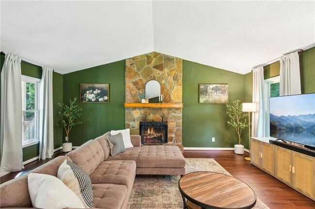 Building Photo - 355 Cross Creek Pl