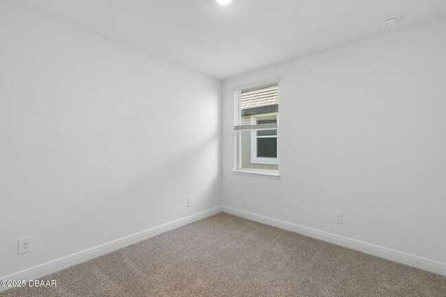 Building Photo - 105 Pitching Wedge Dr