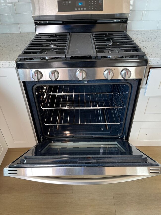 Building Photo - PA5524 A- Francis, Albert