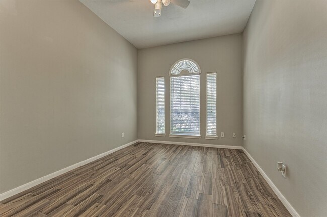 Building Photo - 11118 Creekline Meadow Ct