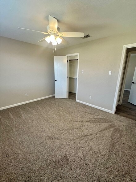 Building Photo - 127 Lori Dr