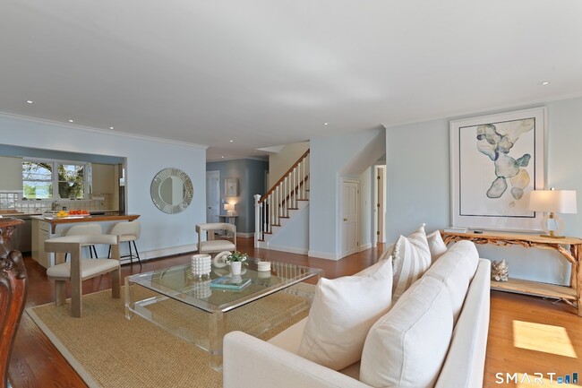 Building Photo - 34 Shorehaven Rd