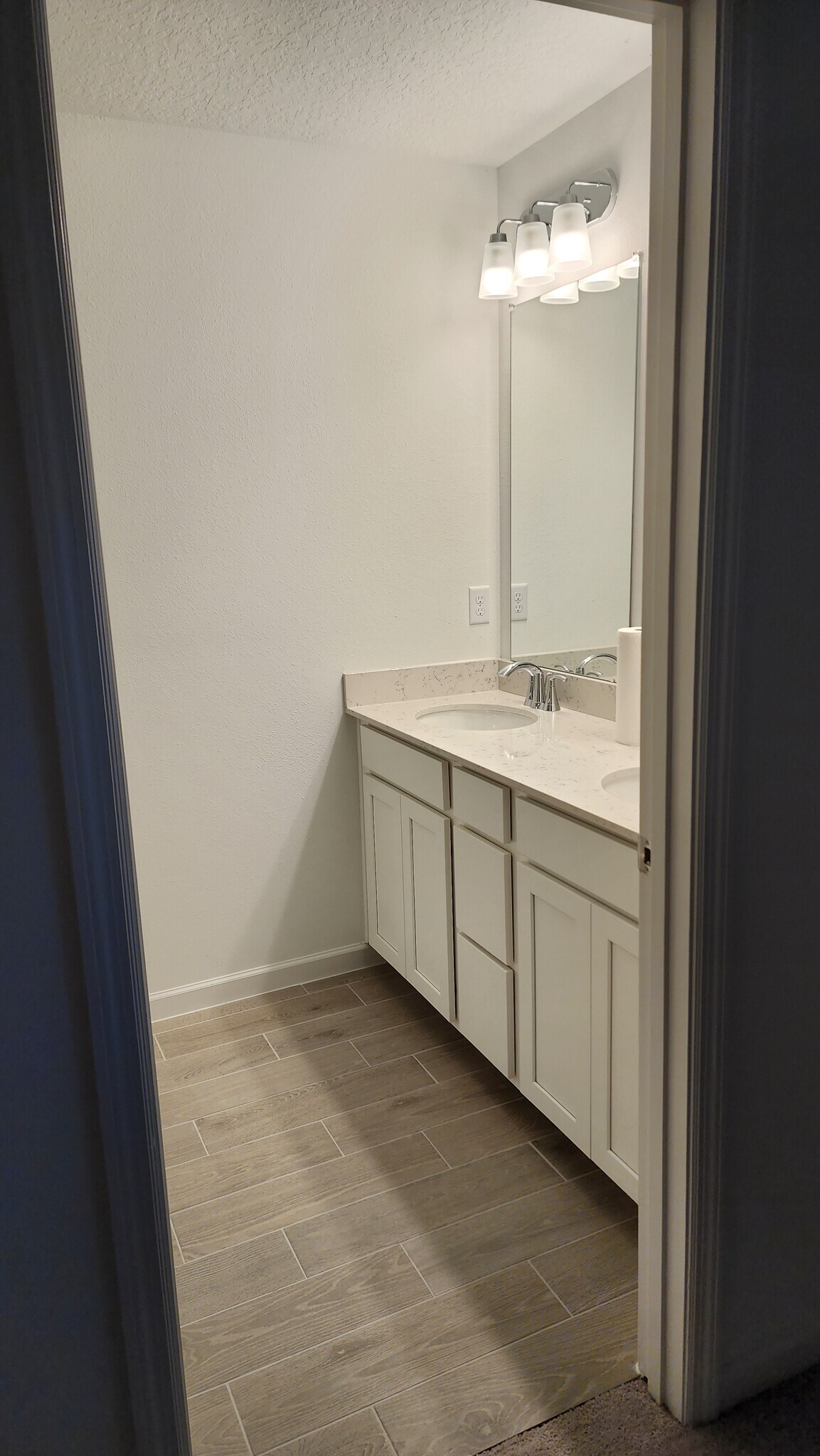 Building Photo - 4386 Leeward Breeze Loop