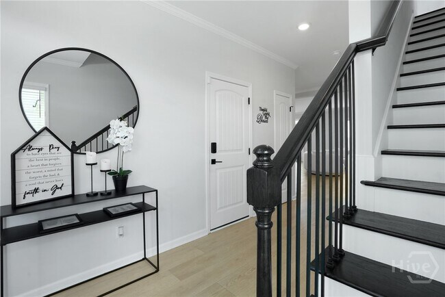 Building Photo - 25 Ashmont St