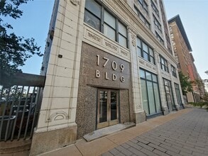 Building Photo - 1709 Washington Ave