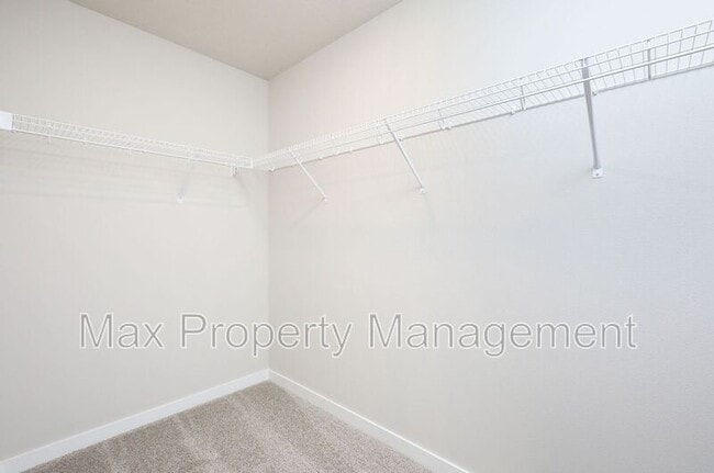 Building Photo - 5607 153rd St