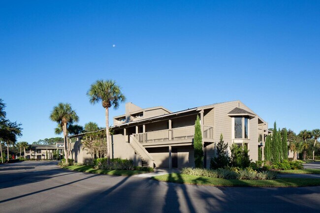 Building Photo - 8050 Baymeadows Cir W