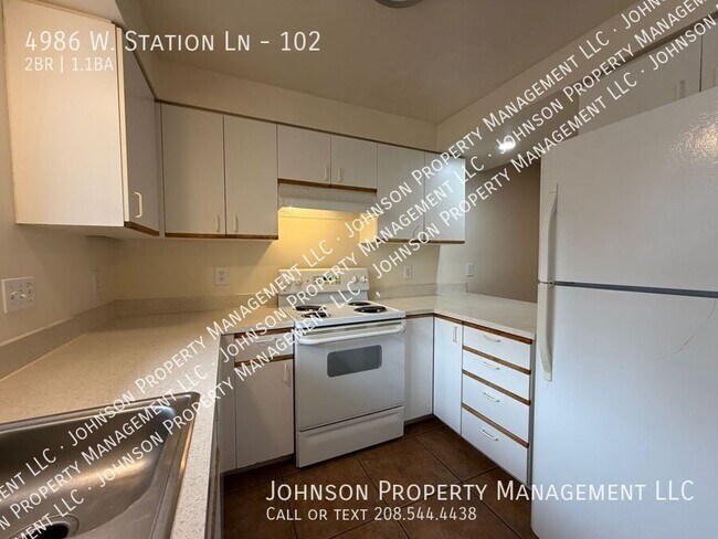 Building Photo - 4986 W Station Ln