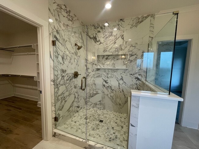 Building Photo - Tiburon newly built 2023 beauty!
