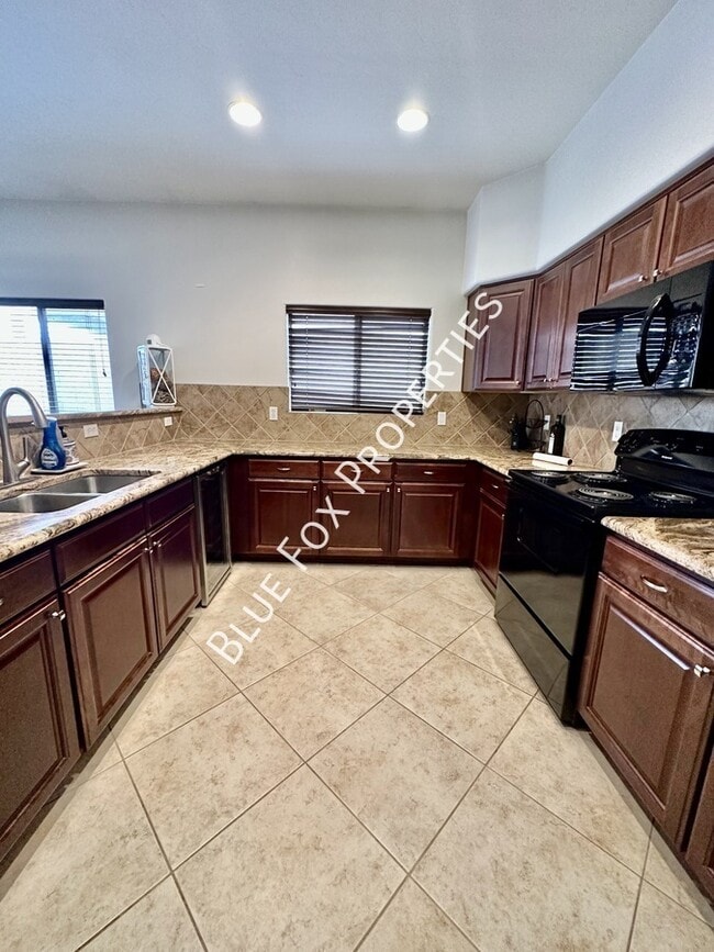 Building Photo - 7685 E Fair Meadows Loop