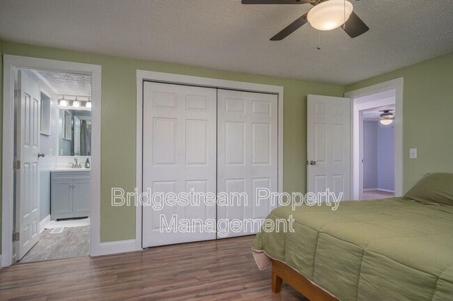 Building Photo - 5209 Pitcairn Rd