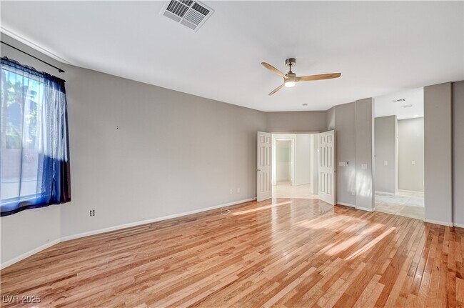 Building Photo - 57 Voltaire Ave