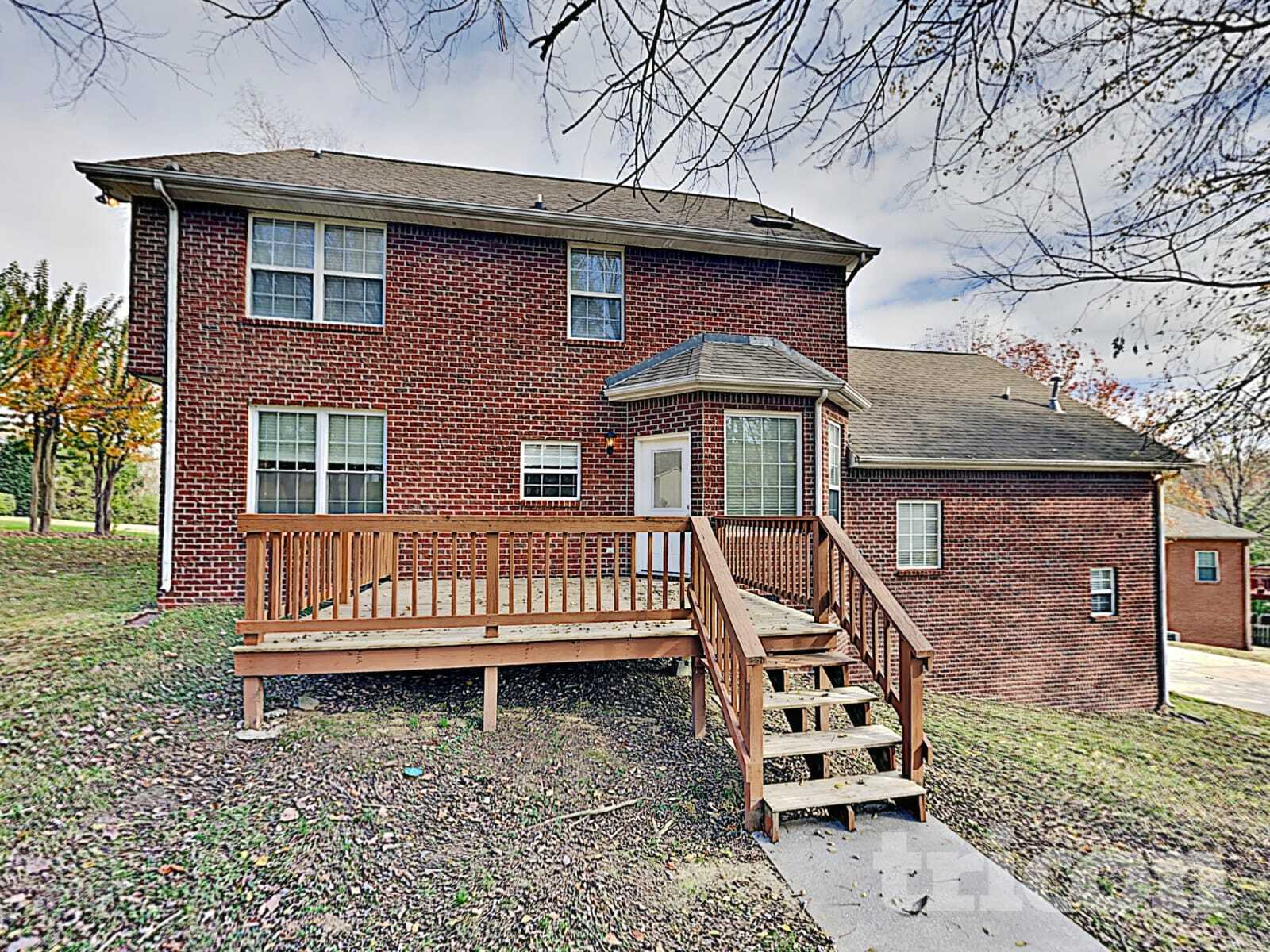 Building Photo - 1705 Walden Ct