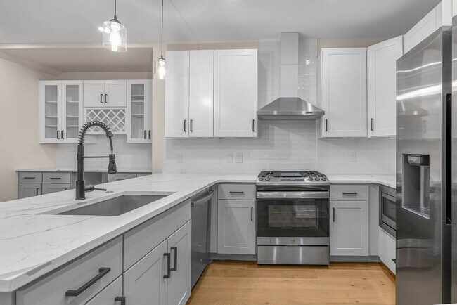 Building Photo - 1224 N 26th St