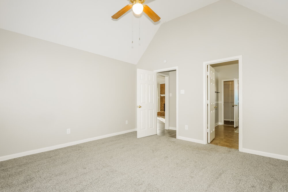 Building Photo - 4005 Eagle Ridge Ln