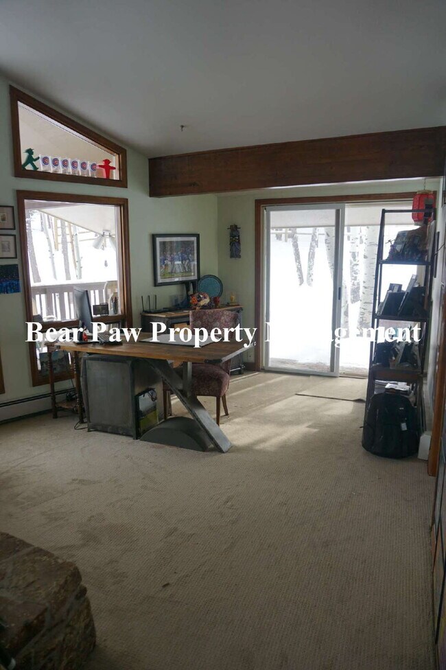 Building Photo - Lovely Home in Soda Creek!!
