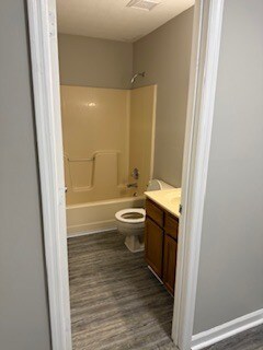 Building Photo - 225 Churchill Dr